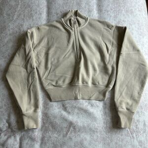 Aritzia Wilfred free sweater